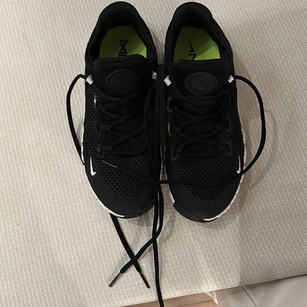 Nike women’s free metcon 4